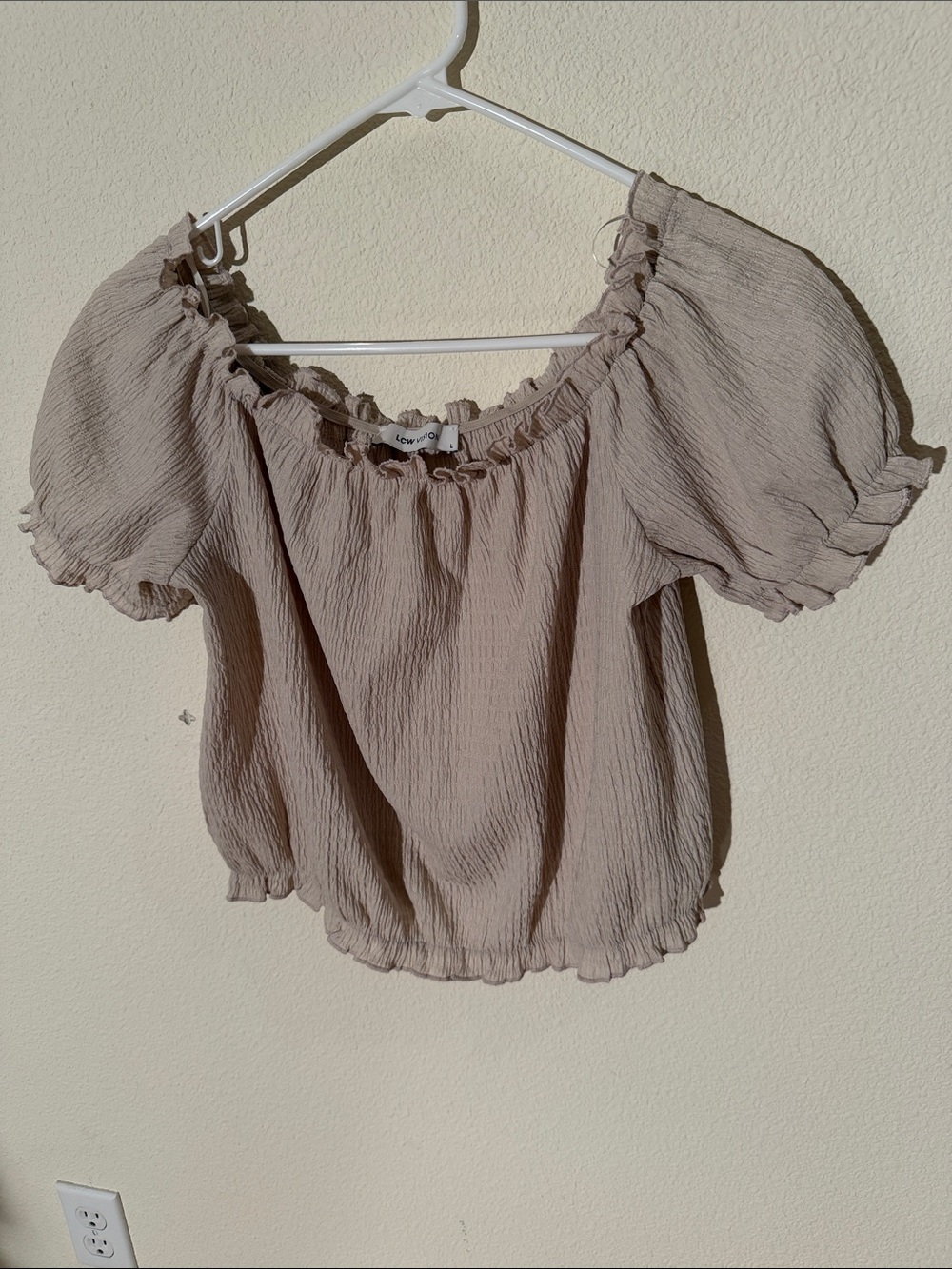 Women’s LCW Vision Light Taupe Off-Shoulder Top